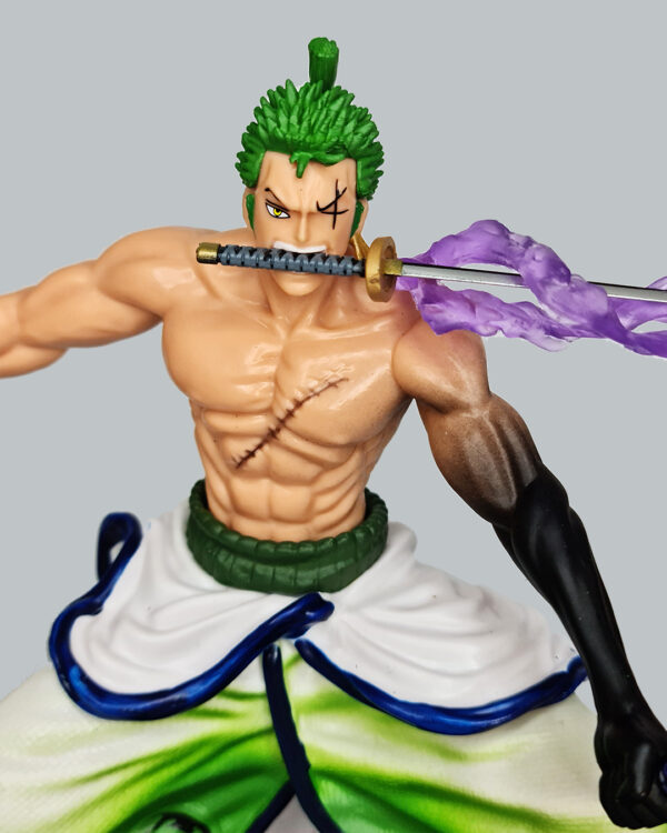 roronoa zoro - black - closeup